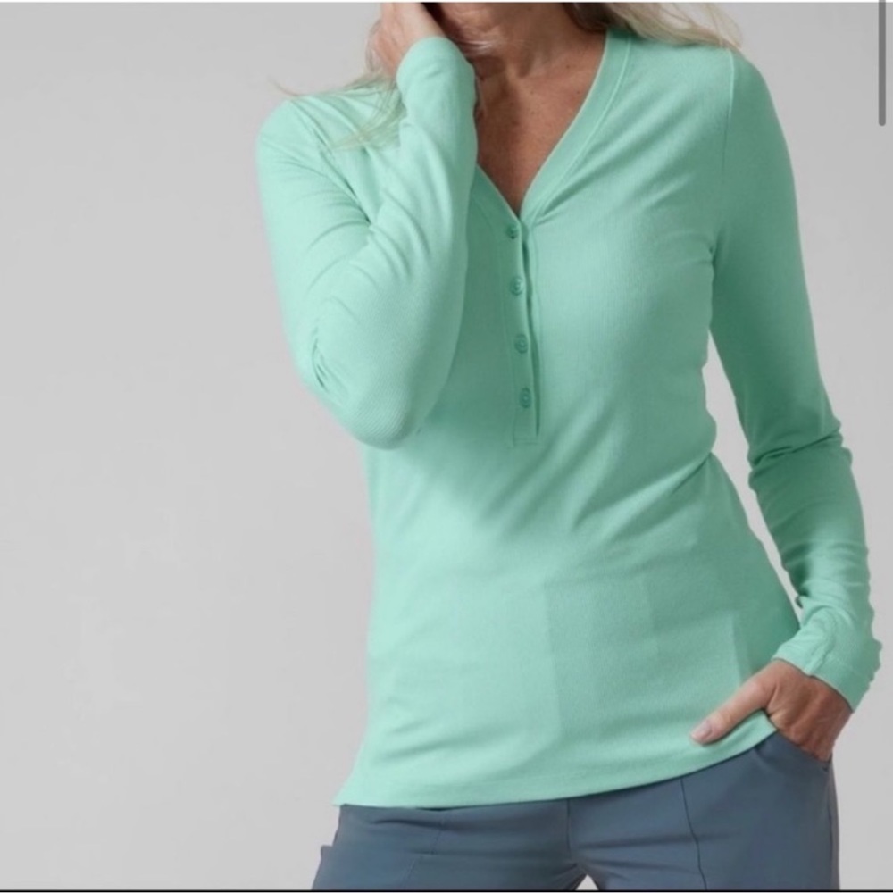 Athleta Uptempo Ribbed Henley Top in Aqua Blue Long Sleeves Size XS